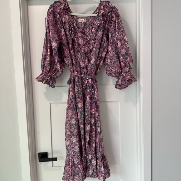 Elegant Floral Midi Dress in Pink - Picture 1 of 4